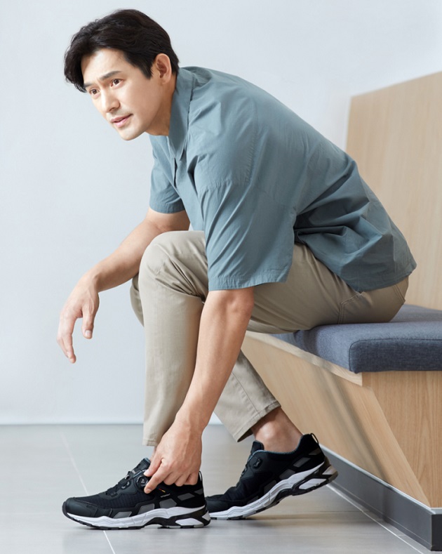 cách phối quần áo phù hợp với giày dép